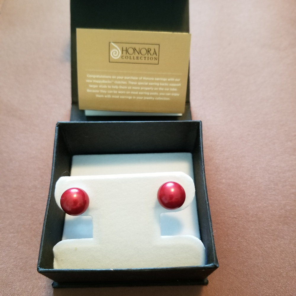 Magenta Red FRESHWATER Pearl Earrings 8.0mm Honora